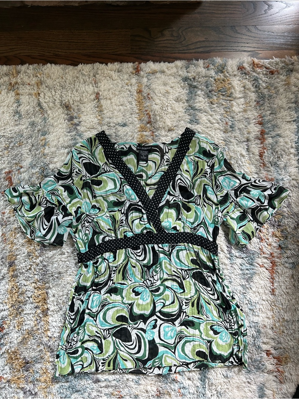 Y2K patterned top - Picture 5 of 7